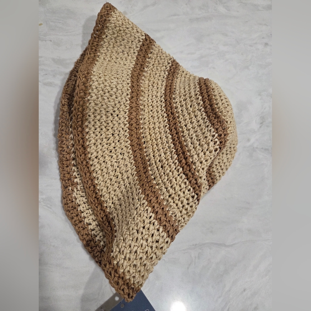 NWT Universal threads PACKABLE Hat with Beige and… - image 2